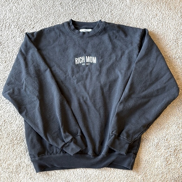 Tinx Rich Mom Gear Espresso Martini Black Crewneck Essentials Sweatshirt - Picture 4 of 9